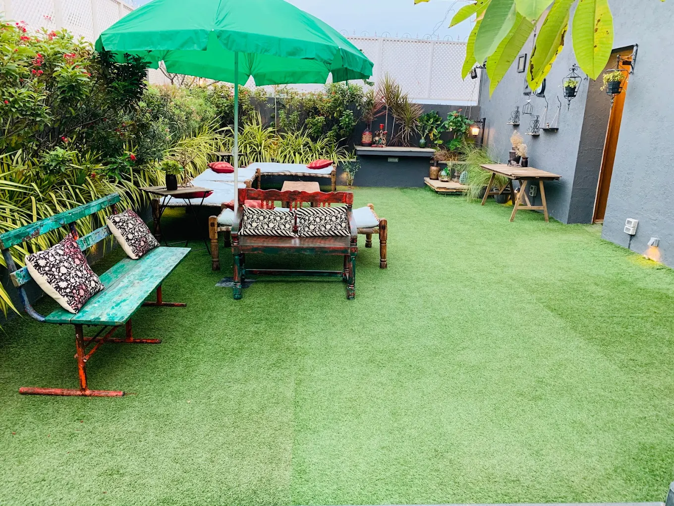 Letting go and freeing up with ecstatic dance