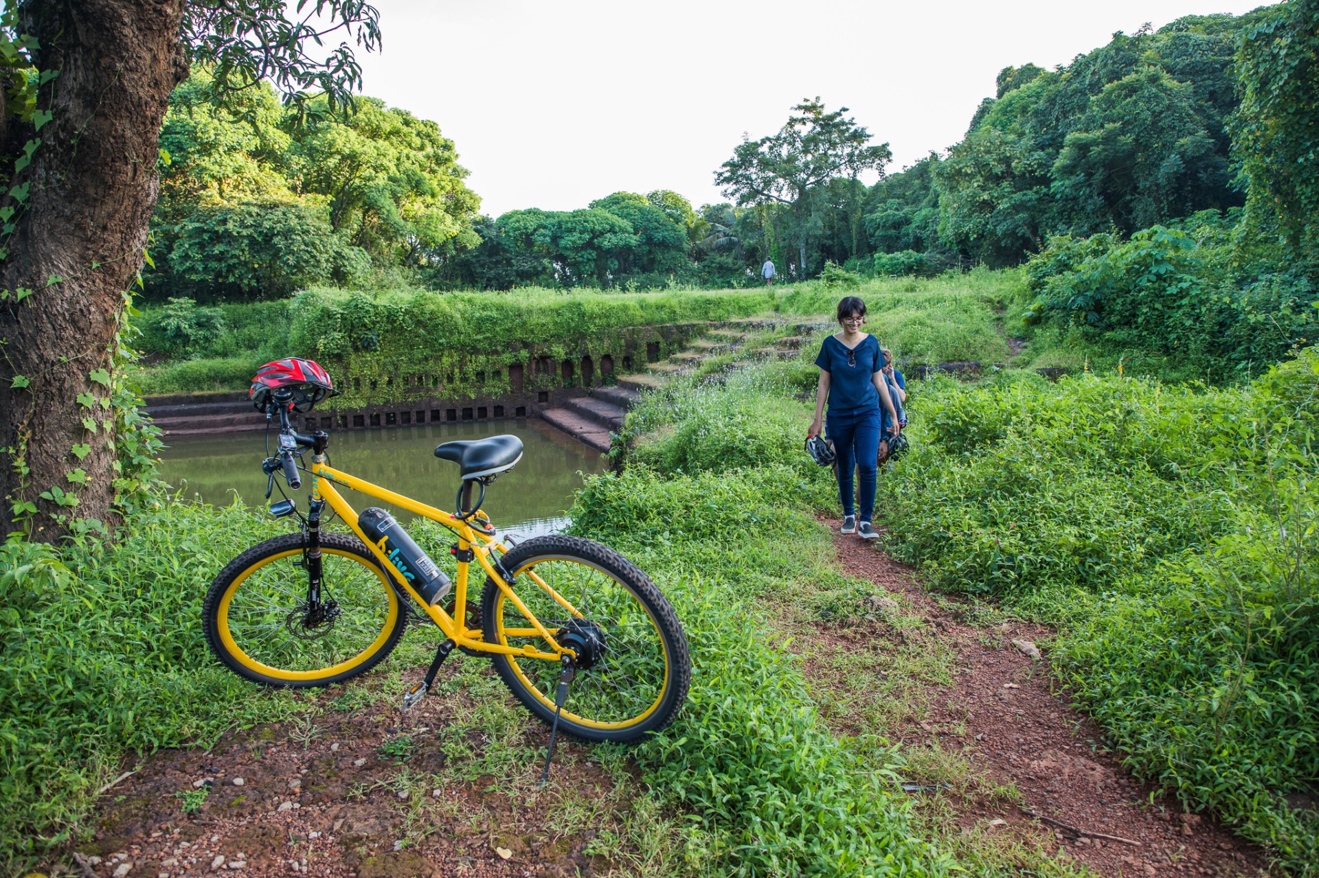 Gliding through island roads and hidden stories