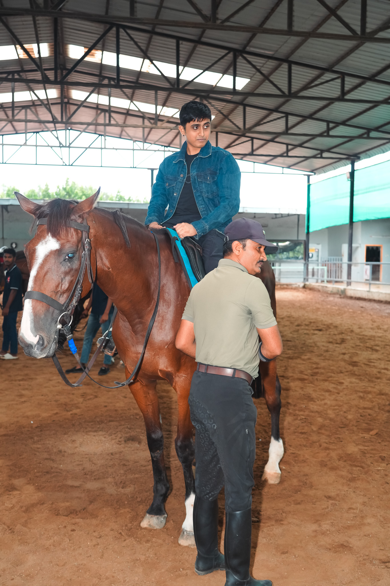 Then it was showtime,mounting the horse for the first riding lesson