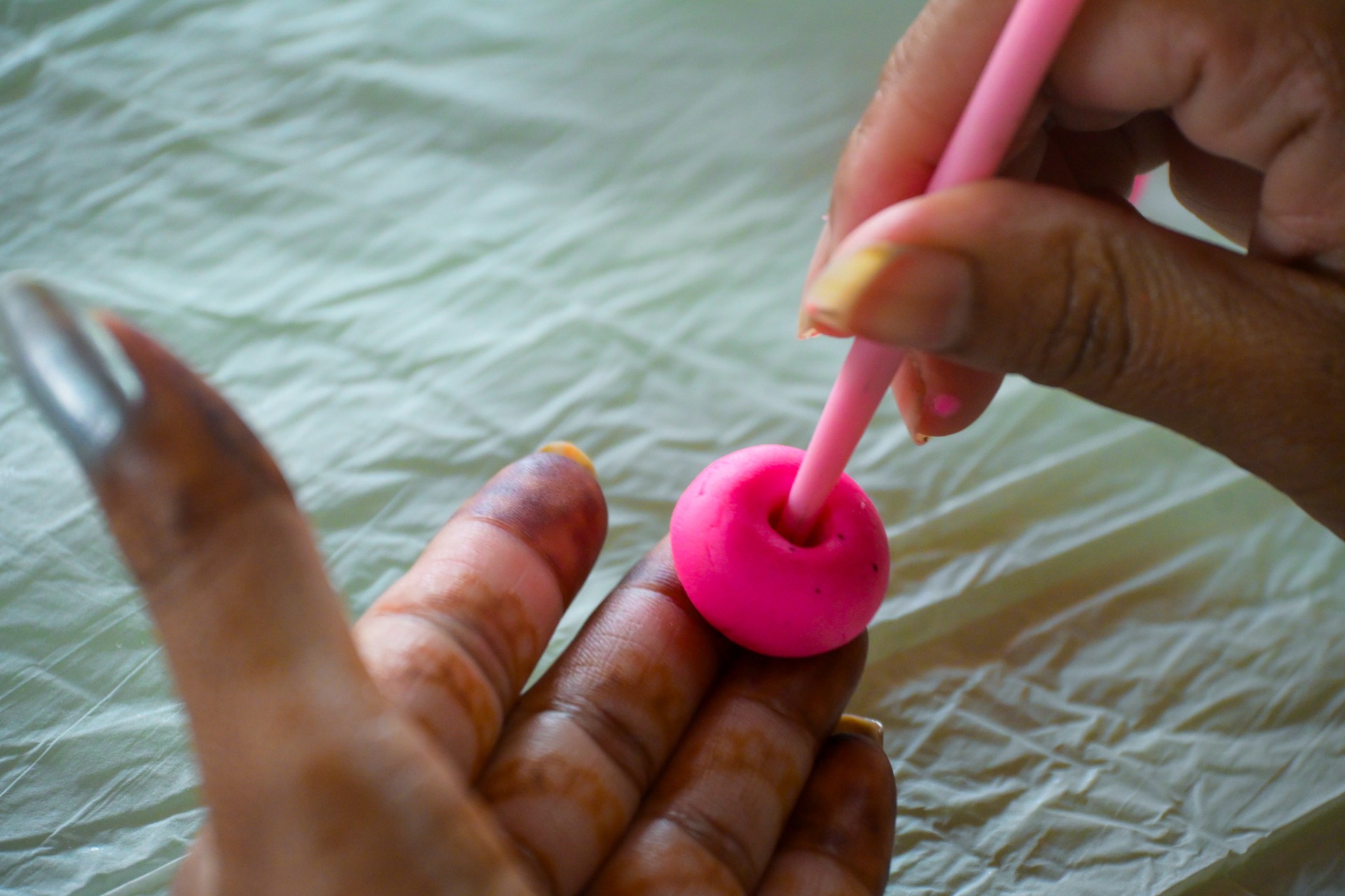 First Impressions and Picking a Theme