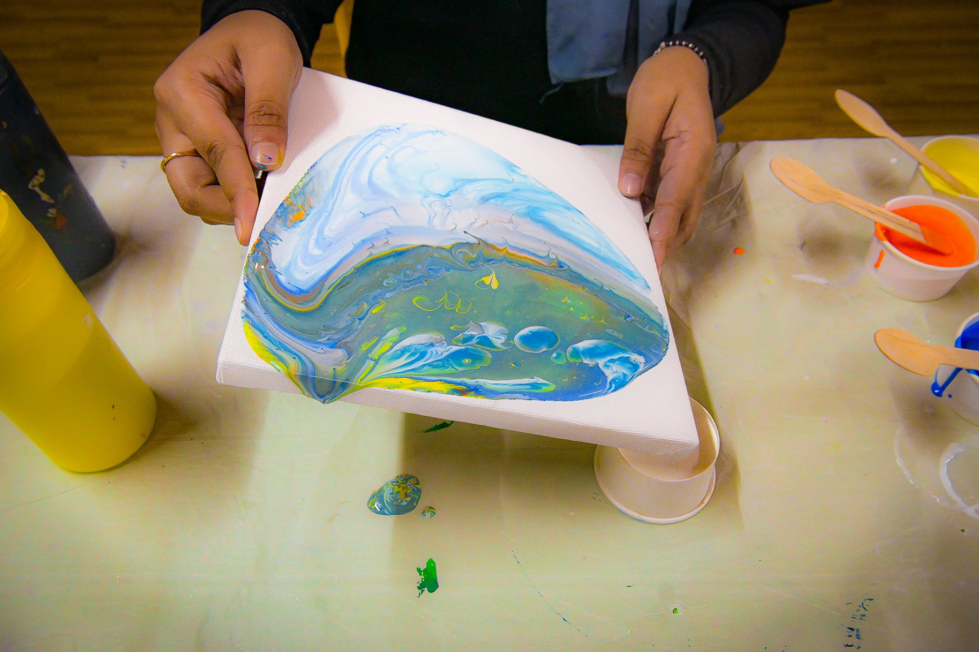 How it feels to pour your own colors and create magic