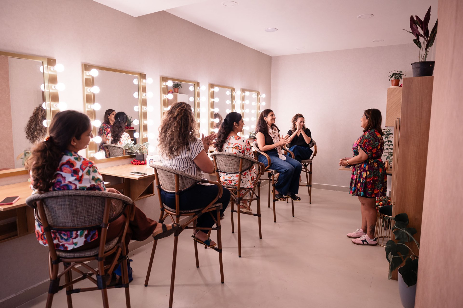 Why This Masterclass Feels Like a Friendly Makeup Chat