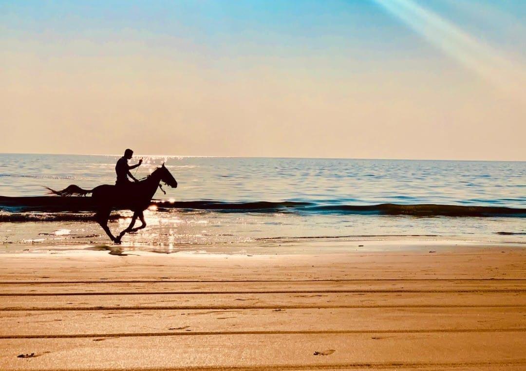 Riding Along Agonda’s Stunning Shoreline – Calm and Beautiful