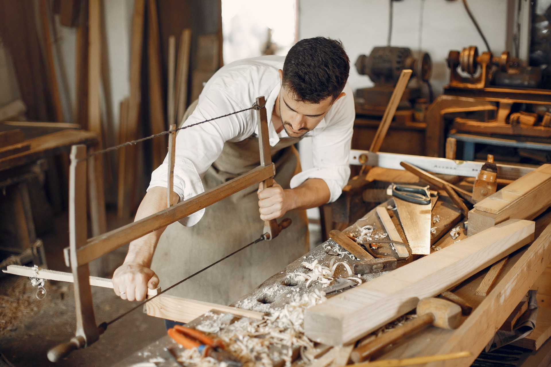 How It Feels to Work With Teakwood and Traditional Tools
