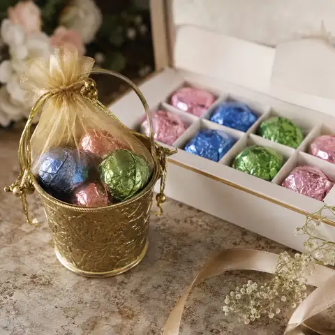 Hands-On Artisan Chocolate Crafting Experience