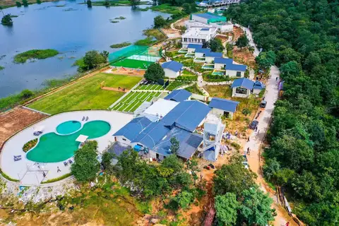 Premium Lakeside Retreat, Narsapur