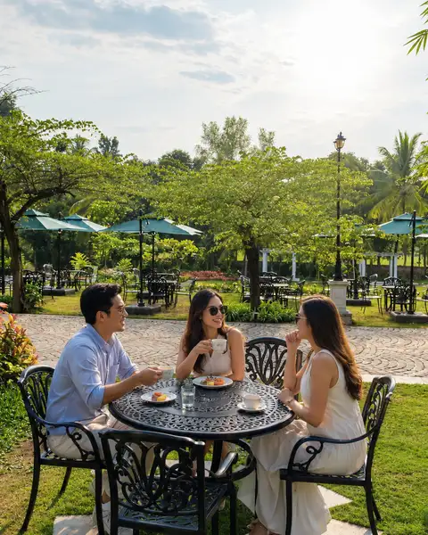 Live Grills, Garden Dining, a Vineyard Brunch Like No Other