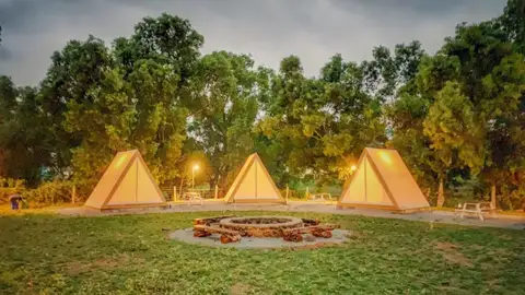 luxurious Air Frame Glamping Tents.