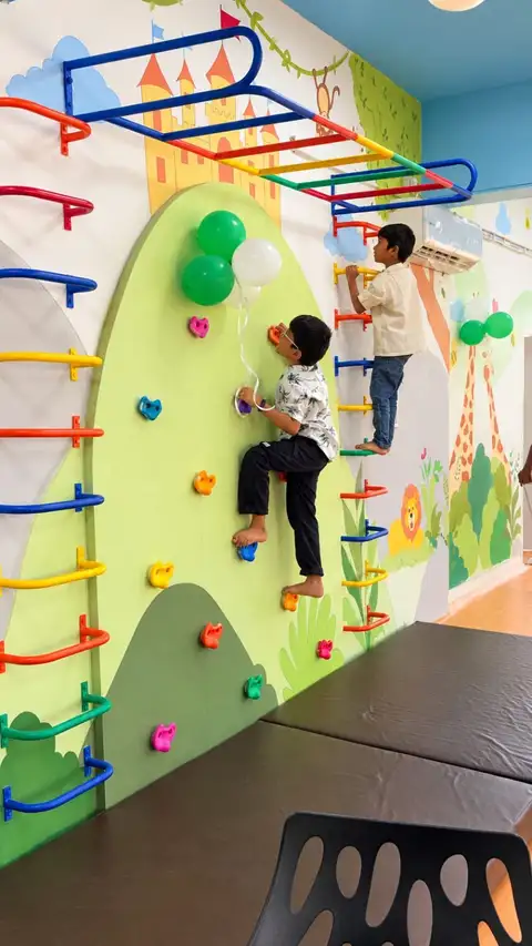 Flexible Hours Childcare for Moviegoers & Shoppers