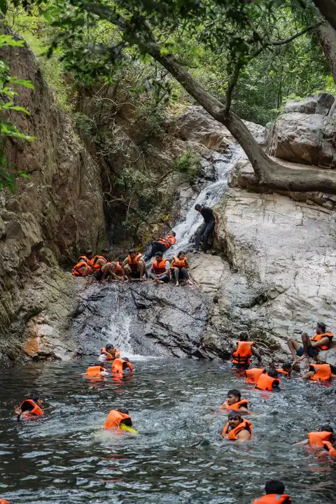 The Aare  Waterfalls Escape: Day Trek & Social Mixer