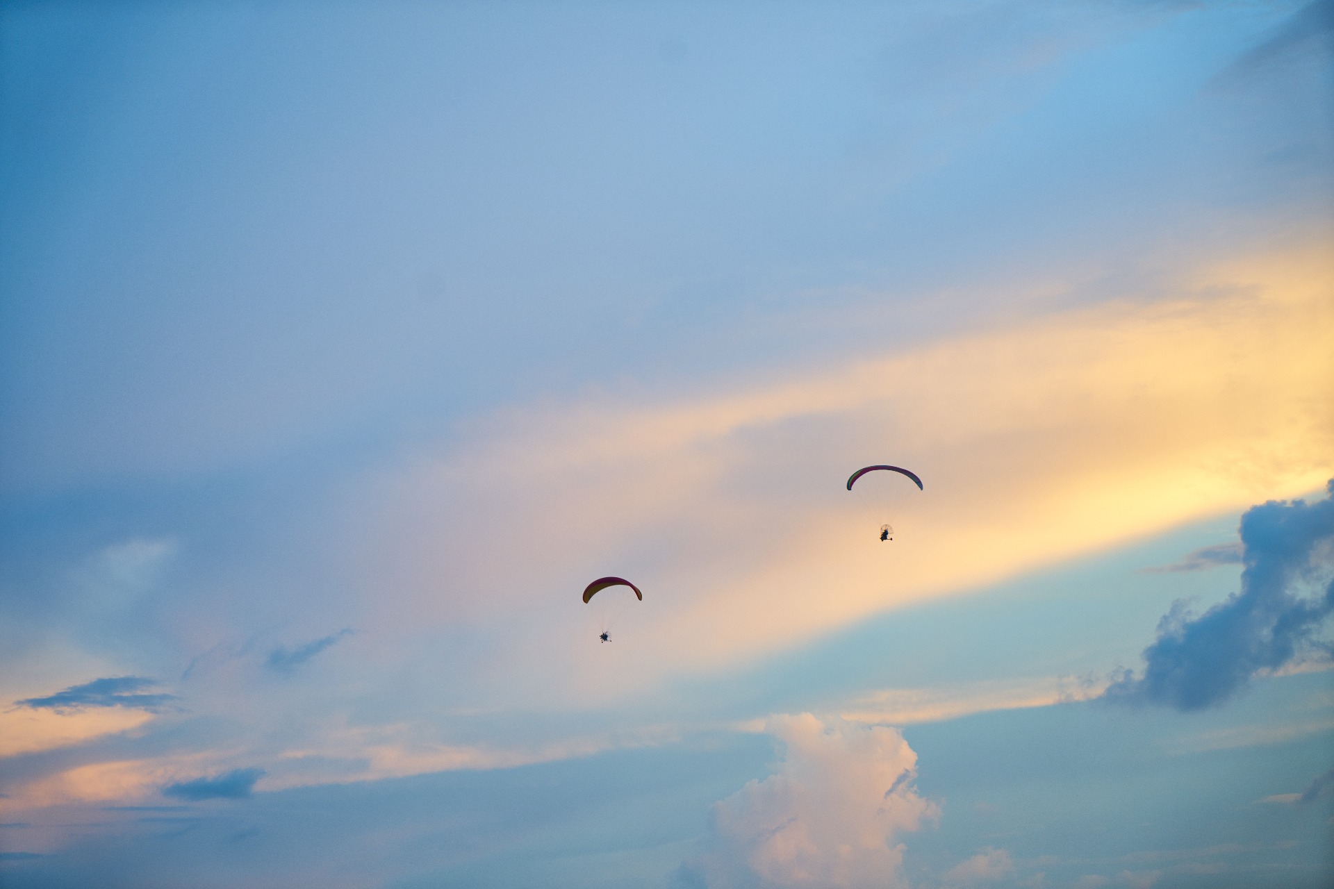 Landing and Looking Back , The Perfect End to a Sky-High Date